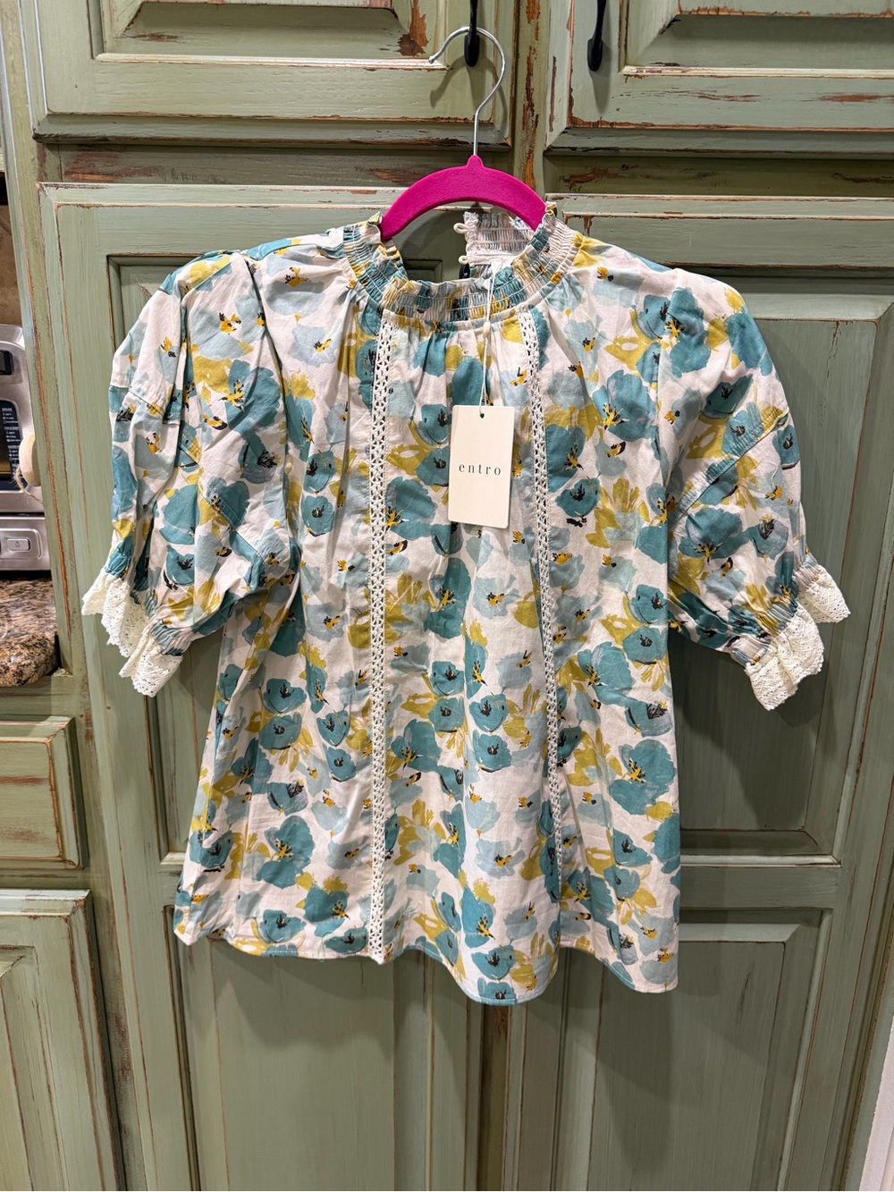entro Floral Puff-Sleeve Blouse in Teal & Yellow